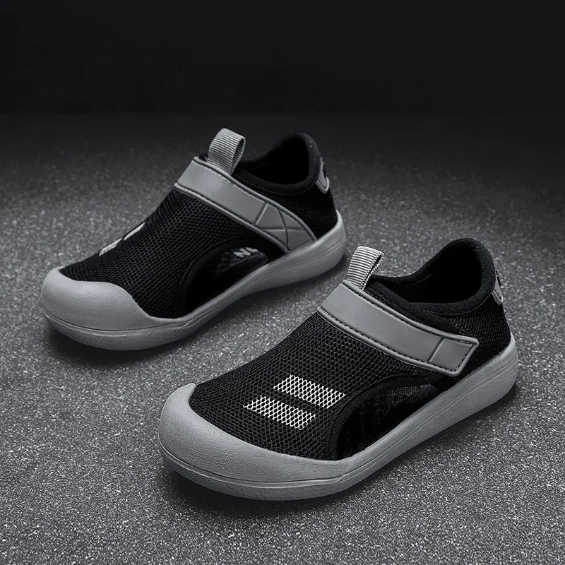 Kids Closed Toe Sport Sandals Lightweight Summer Beach Shoes for Boys & Girls