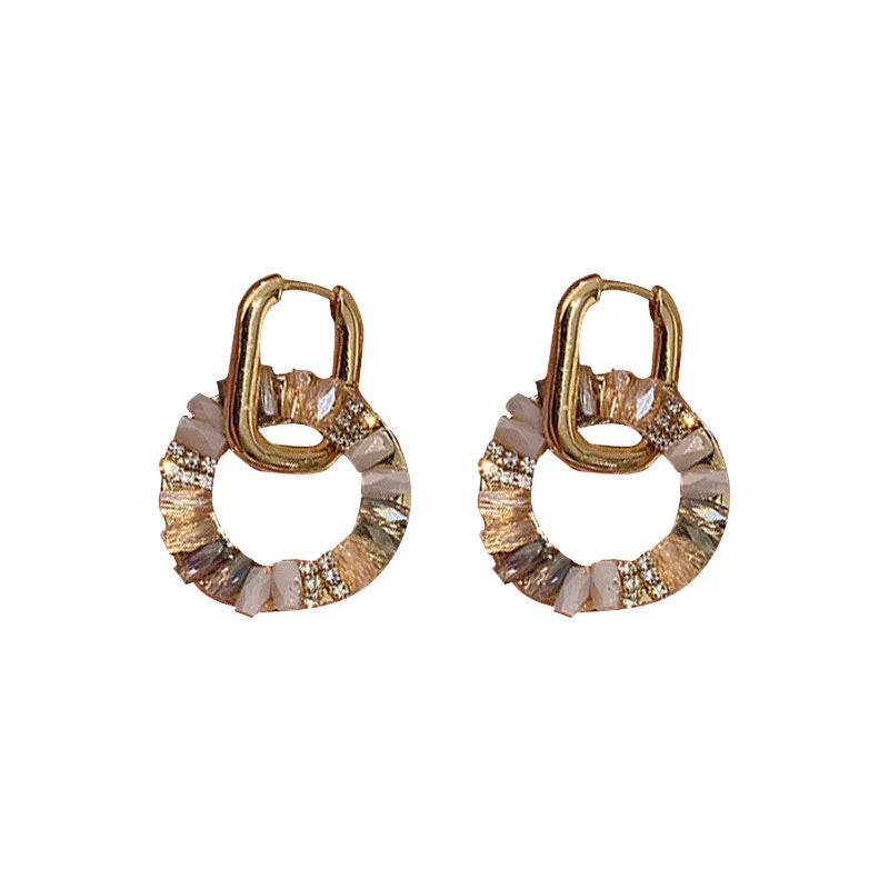Retro Diamond Studded Ear Cuff – Geometric Hollow-Out Rectangular & Circular Design, Elegant Women's Statement Jewelry for Banquets