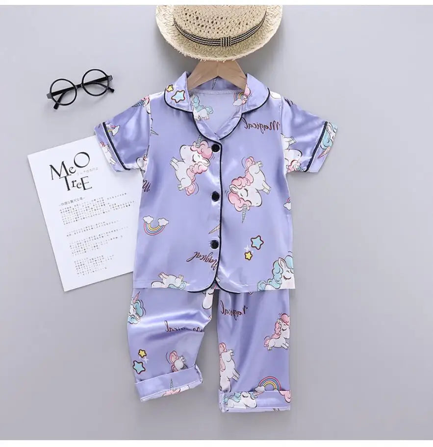 Conjunto de Pijama de Verano para Niñas – Conjunto de Pijama de Satén de Unicornio de Dibujos Animados de 2 Piezas | Ropa de Dormir Suave para Niños Pequeños con Aire Acondicionado