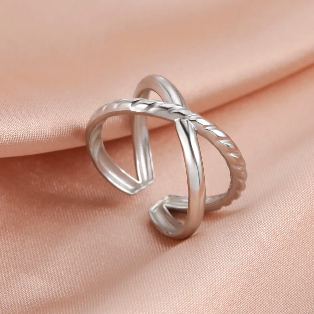 Bague Skyrim en acier inoxydable cœur géométrique pour femme, réglable, ouverte, pour fête, esthétique