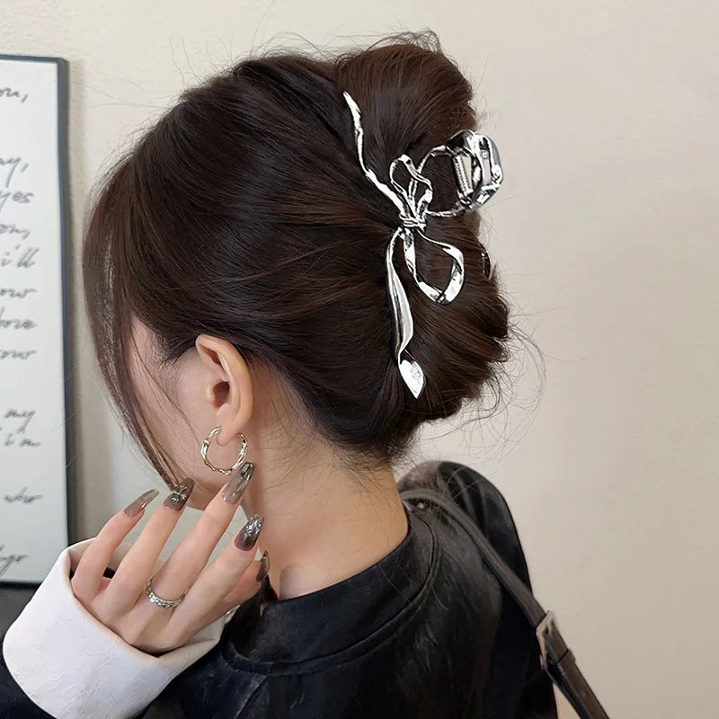 Elegant Geometric Bow Hair Claw Clip for Women – Vintage Large Metal Hair Clip Barrette Hair Accessory