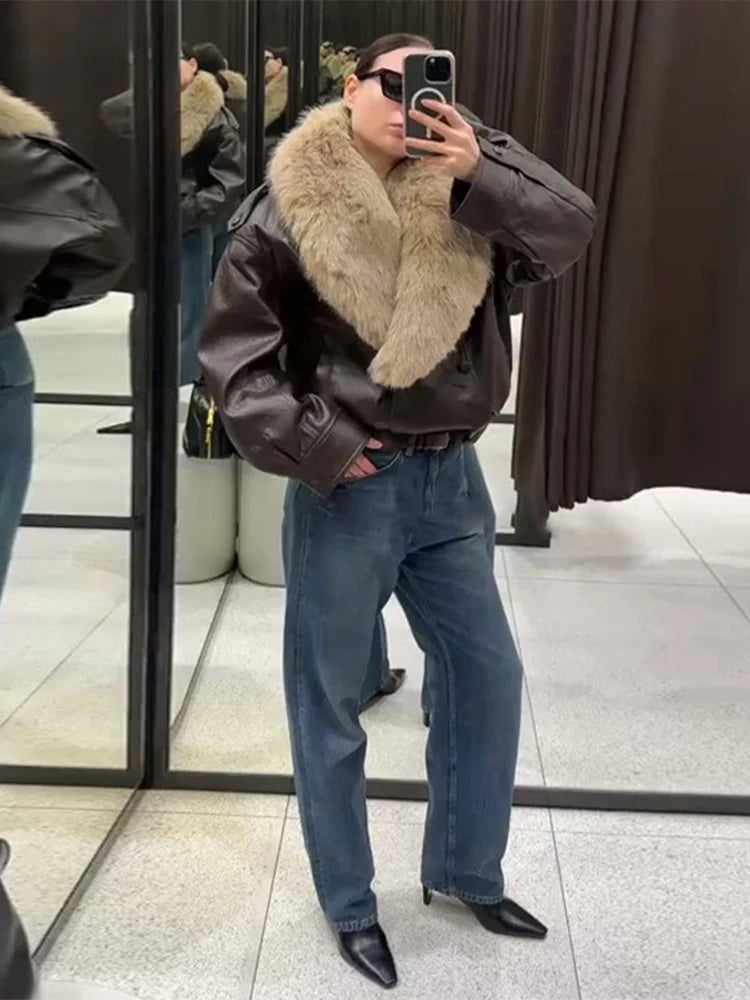 Women’s PU Leather Short Jacket – Contrast Fur Collar Double-Breasted Warm Coat, Stylish Autumn & Winter Outerwear