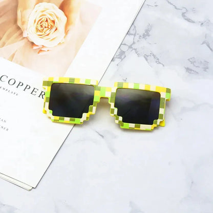 Funny Kids Pixel Sunglasses – Square Mosaic Cosplay Eyewear for Action Game-Themed Parties, Costume Accessories & Children's Gifts