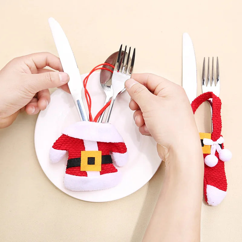 6PCS Santa Suit Cutlery Holders – Christmas Silverware Pocket Bags for Tableware, Xmas & New Year Party Table Decor