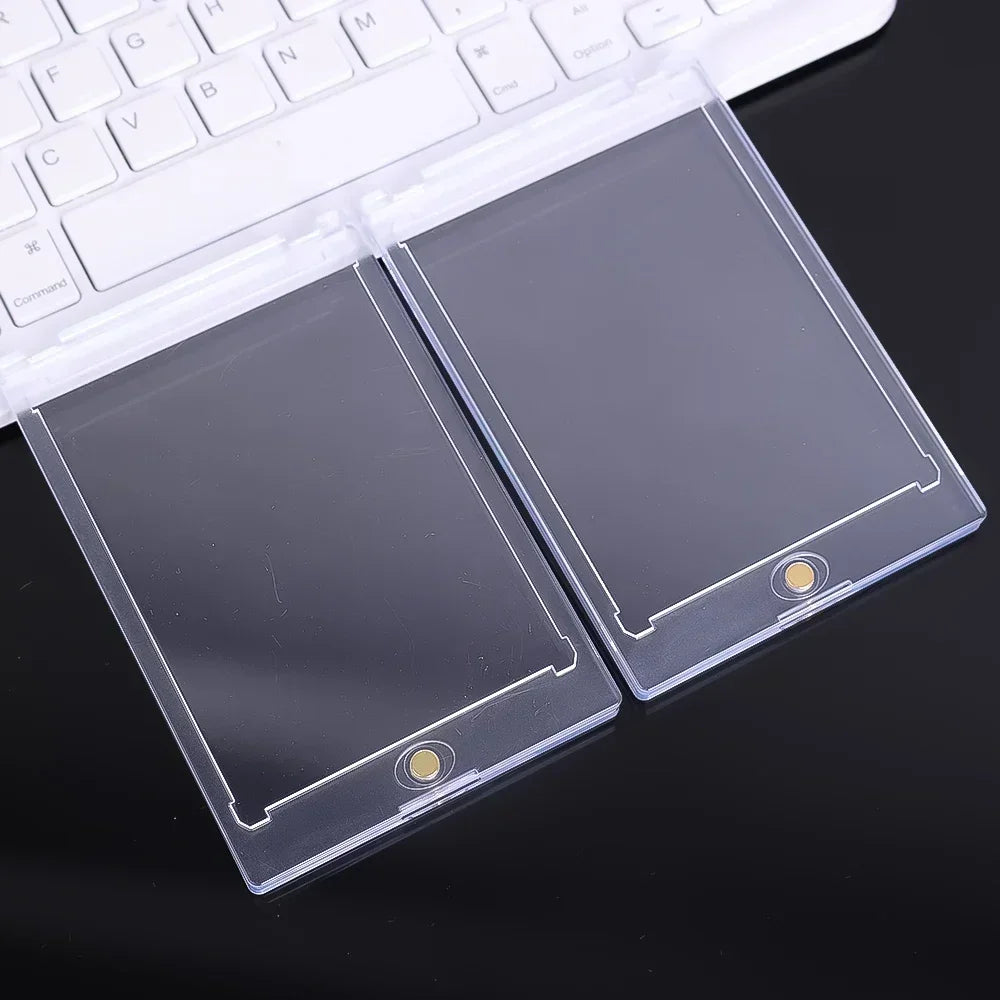 Ensemble de supports pour cartes à collectionner Pokémon – Présentoir magnétique triangulaire en acrylique avec protection étanche pour cartes de collection