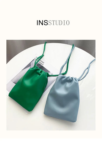 Sac à main en cuir PU pour femmes – Sac à bandoulière et bandoulière grande capacité avec rabat solide, pochette pour téléphone portable