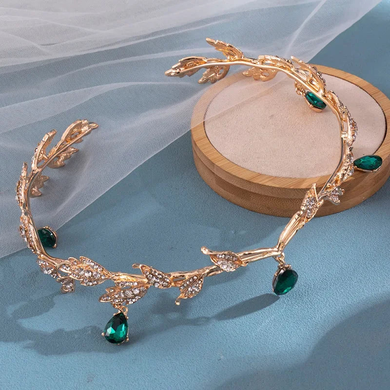 Corona de hada verde esmeralda vintage con hojas de cristal – Tocado de elfo de bronce para cosplay y disfraz de mujer