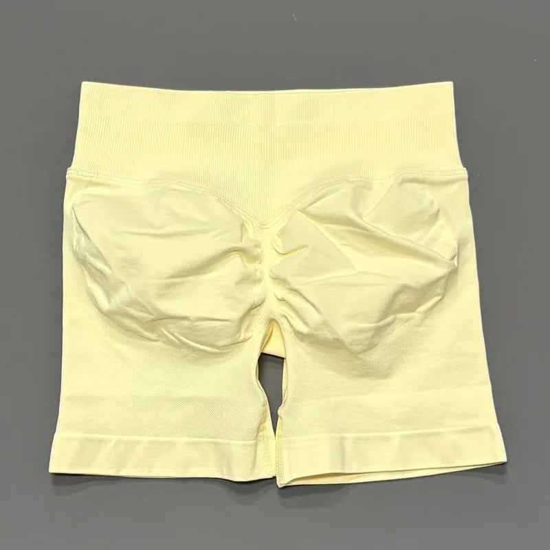 HISTELLO Pantalones cortos de yoga sin costuras de 4.5" para mujer – Pantalones cortos deportivos de talle bajo con efecto fruncido para gimnasio, fitness, correr y ropa deportiva