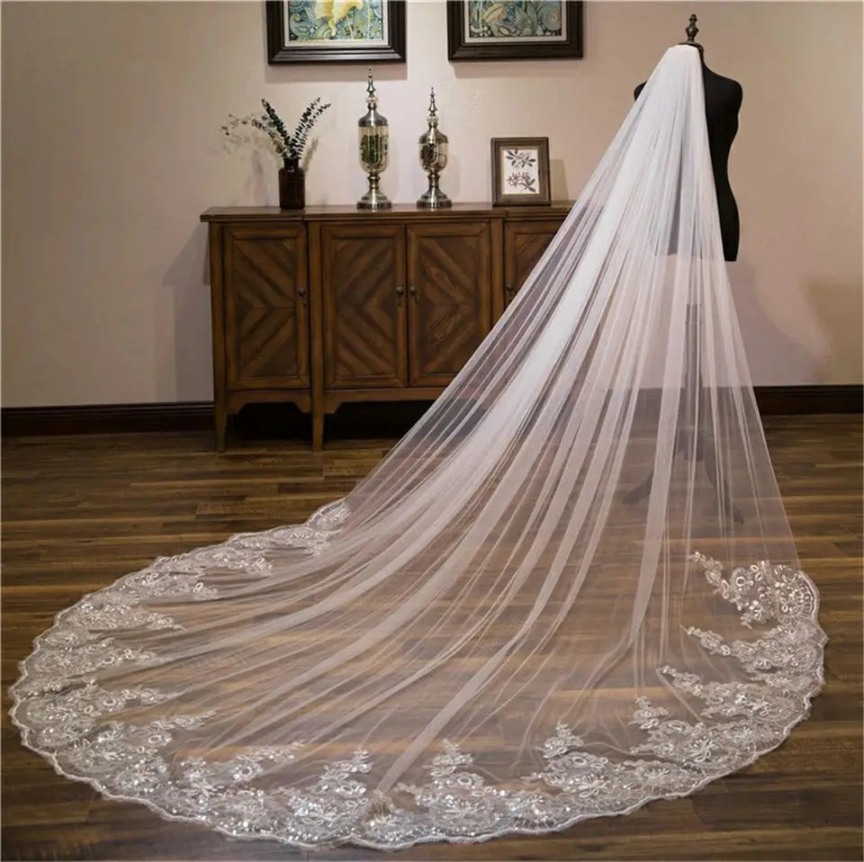 Luxury Cathedral Wedding Veil – Long Lace Edge Bridal Veil with Appliqué Sequins | White/Ivory One-Layer Veil with Comb for Bride