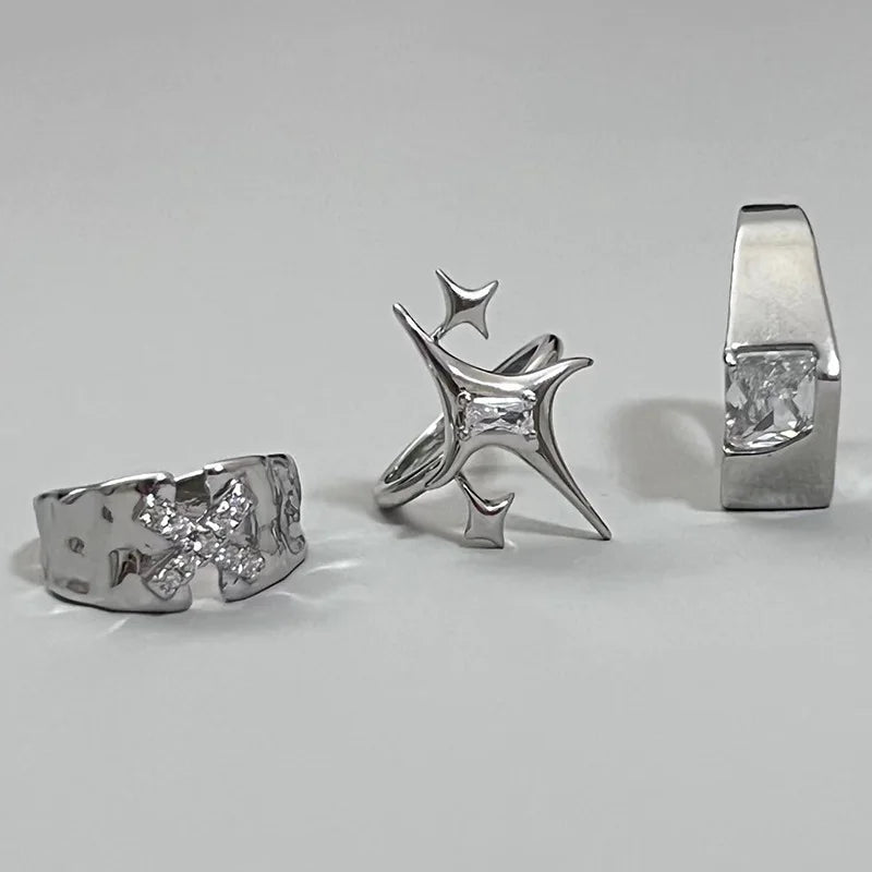 Anillo Ajustable Vintage Cruz y Estrella Irregular – Anillo Abierto Gótico Punk Plateado para Pareja, Hombre y Mujer | Joyería de Regalo Y2K E-Girl