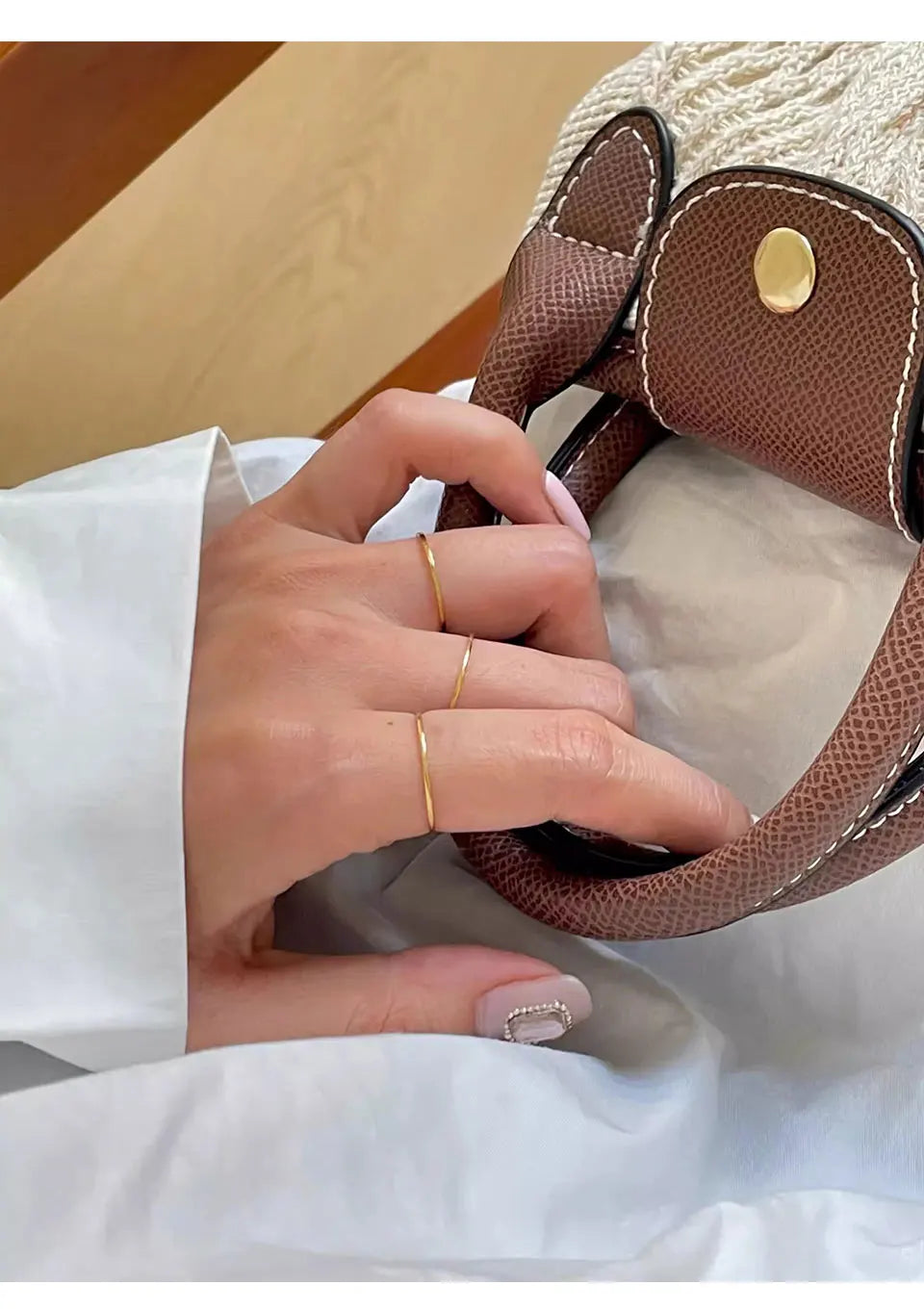 Anillo de Acero Inoxidable 316L Chapado en Oro PVD de 18K Ultrafino – Banda Apilable Minimalista de 0.5mm Resistente al Deslustre para Mujer