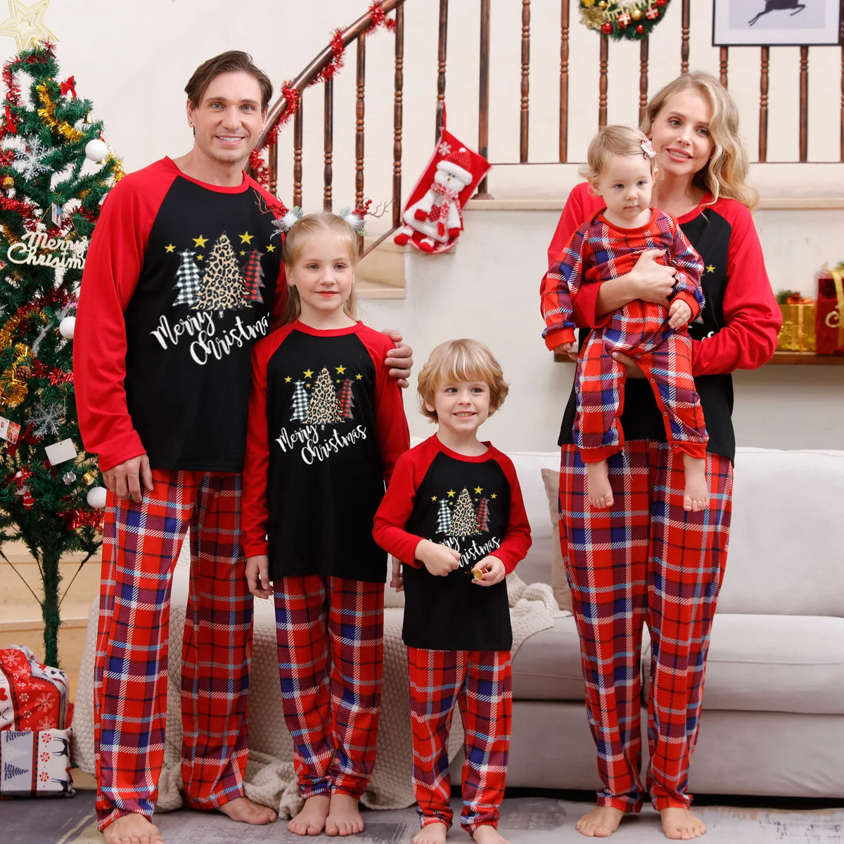 Christmas Family Matching Pajamas Set – 2-Piece Xmas Sleepwear for Mom, Dad & Kids, Baby Rompers, Casual Loose Family Holiday Outfits