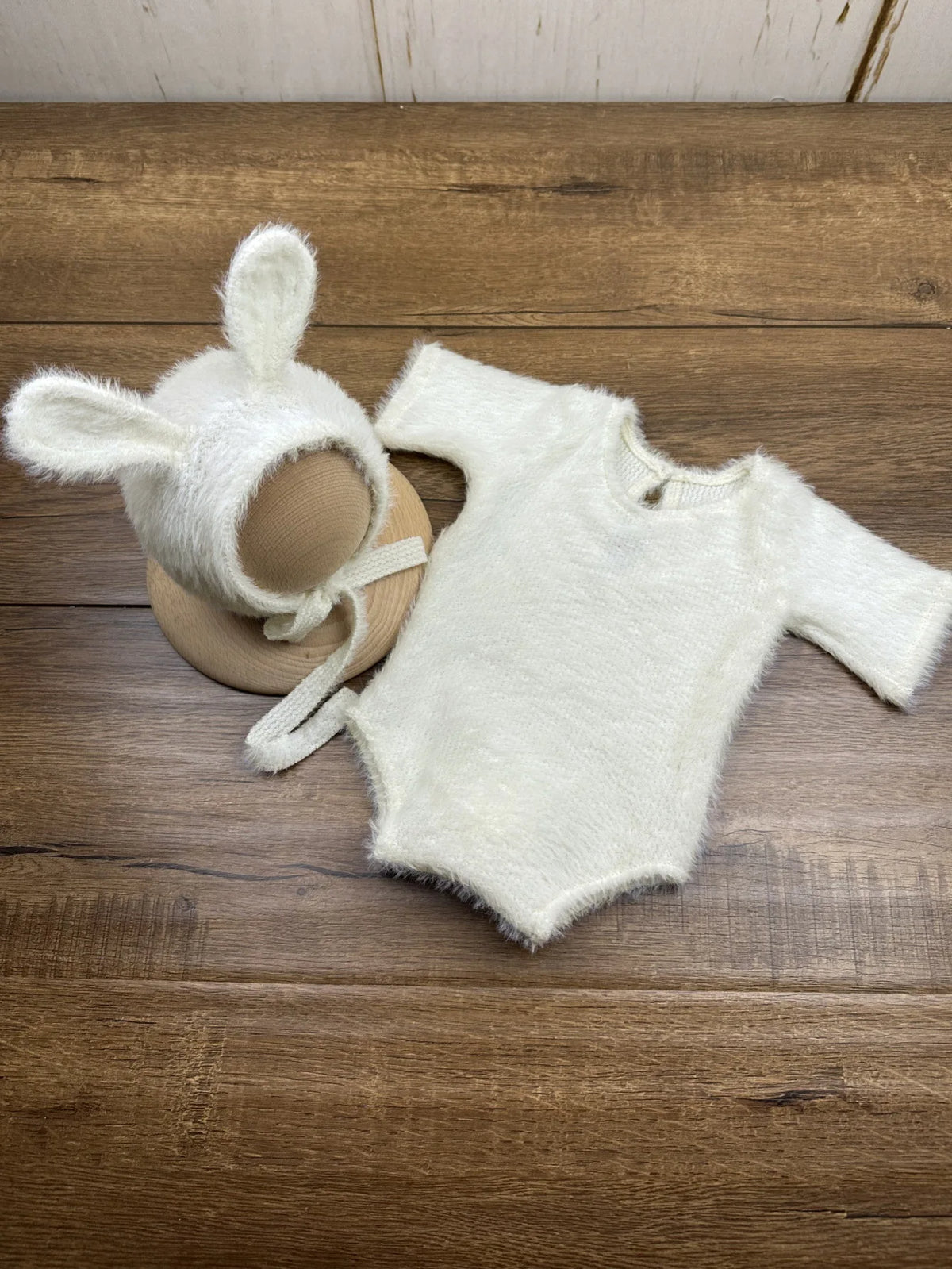 Newborn Photography Props Set – Knitted Rabbit Doll Outfit with Baby Cosplay Glasses, Cute Infant Photoshoot Accessories & Photo Studio Decor