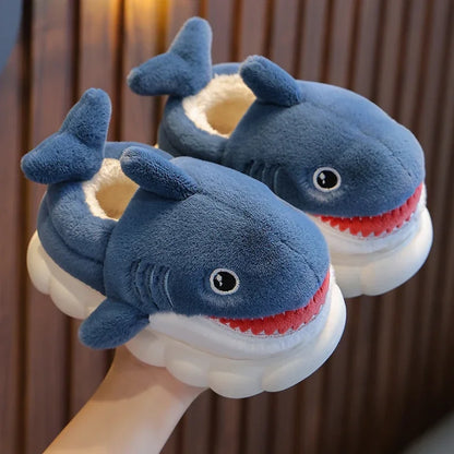 Pantuflas de peluche de tiburón de dibujos animados para niños, cálidas, antideslizantes, zapatos de casa de invierno para niños y niñas
