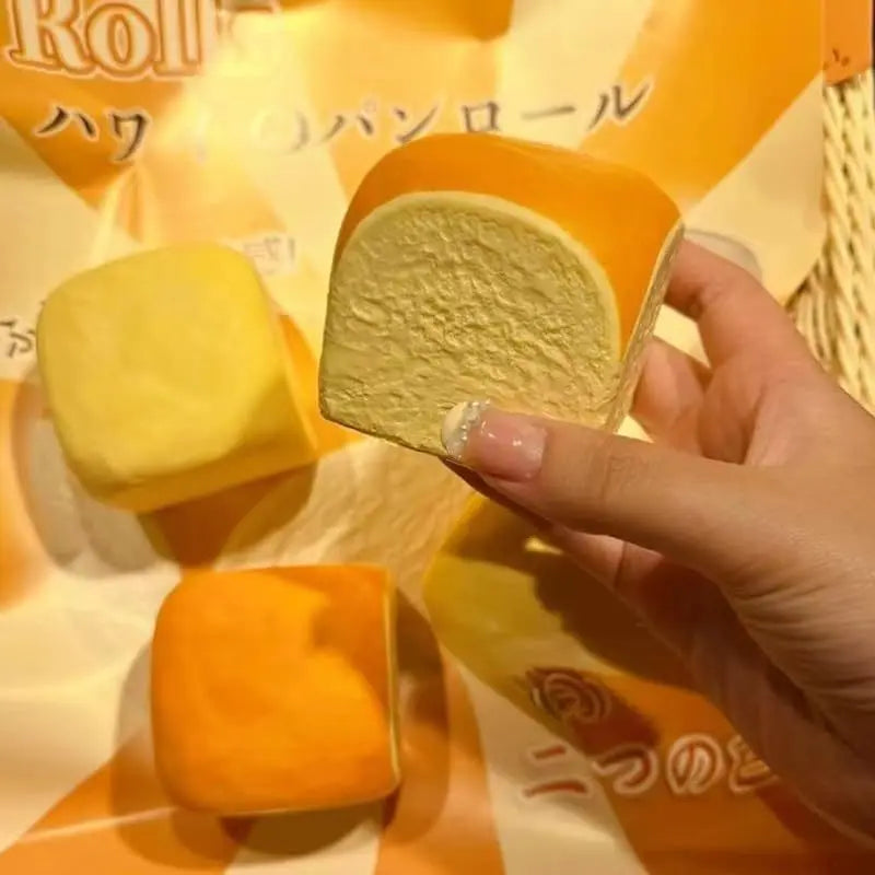 Simulation Bread Squishy Toy – Food-Grade Silicone Slow Rising Stress Relief Squeeze Toy