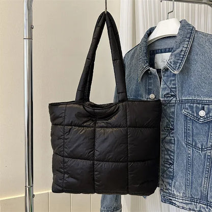 Sac à bandoulière matelassé pour femmes – Grand sac fourre-tout en nylon pour l'hiver 2025, motif en coton chaud, sac à main de voyage décontracté et tendance