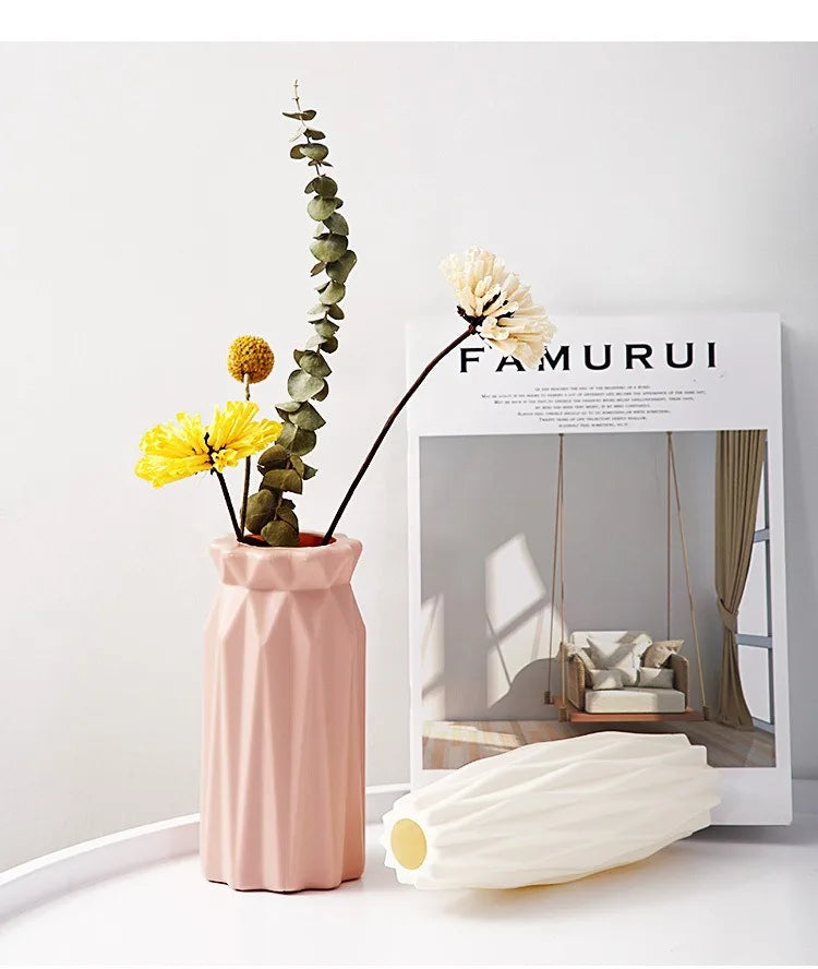 Nordic Modern Plastic Flower Vase – Minimalist Decorative Vase for Fresh Flowers & Home Décor