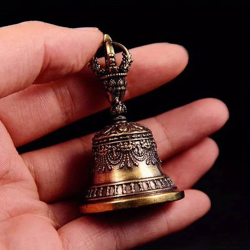 Llavero de Campana Tibetana de Latón – Amuleto de Bronce Hecho a Mano para Accesorios de Coche, Decoración del Hogar y Regalo Creativo