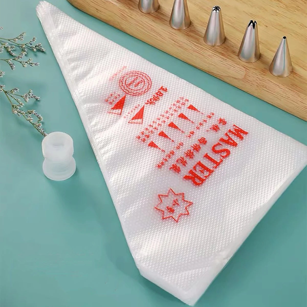 Sacs à Douille Jetables Épais (100 pièces) – Sacs de Glaçage pour la Décoration de Gâteaux, Manches à Crème Pâtissière, Fournitures de Pâtisserie pour Cupcakes, Desserts et Outils de Décoration