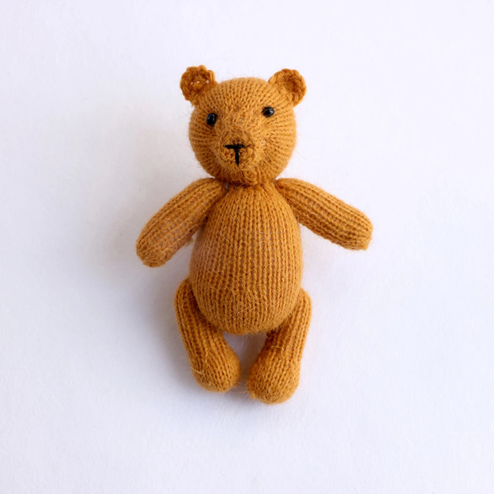 Accessoire Photo Ours en Peluche Tricoté Fait Main – Adorable Poupée Animal en Mohair au Crochet pour Séances Photo de Nouveaux-Nés & Stylisme Studio