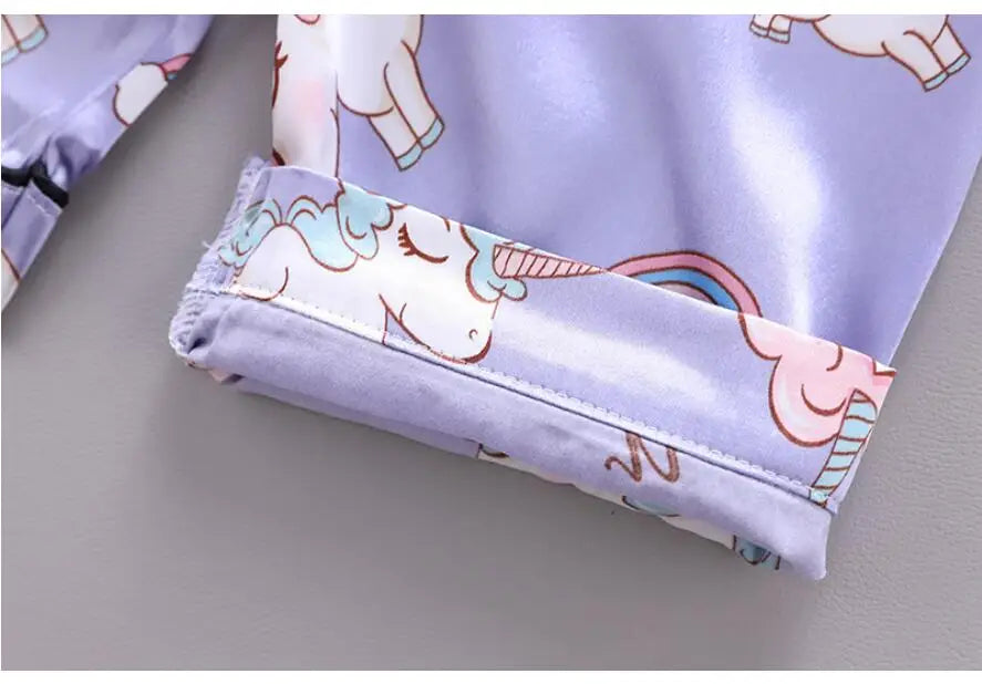 Conjunto de Pijama de Verano para Niñas – Conjunto de Pijama de Satén de Unicornio de Dibujos Animados de 2 Piezas | Ropa de Dormir Suave para Niños Pequeños con Aire Acondicionado