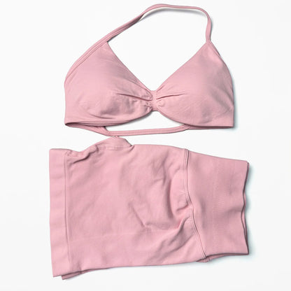 Seamless 2-Piece Yoga Sports Set – Strappy Halter Crop Top with Removable Pads & Quick-Dry Backless Shorts for Gym and Fitness