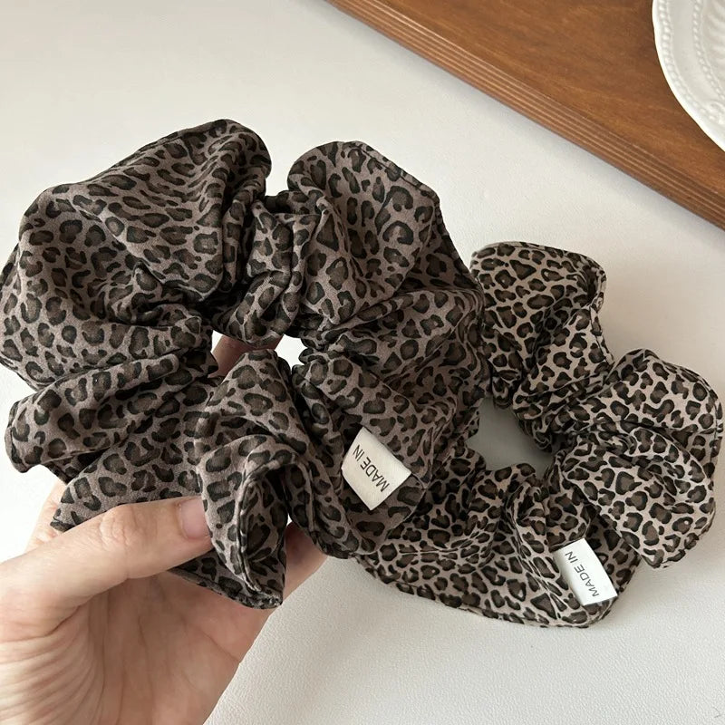 Korean Leopard Print Oversized Scrunchie – Large Elastic Hair Tie for Women & Girls | Retro Fashion Ponytail Hair Accessory