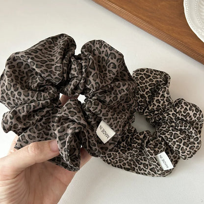Korean Leopard Print Oversized Scrunchie – Large Elastic Hair Tie for Women & Girls | Retro Fashion Ponytail Hair Accessory