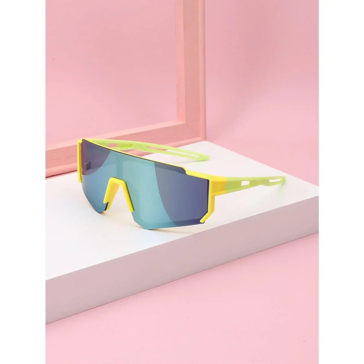 Kids' Colorful Lens Sunglasses – UV Protection Sports Eyewear for Boys & Girls, Trendy Outdoor Cycling Sun Shades