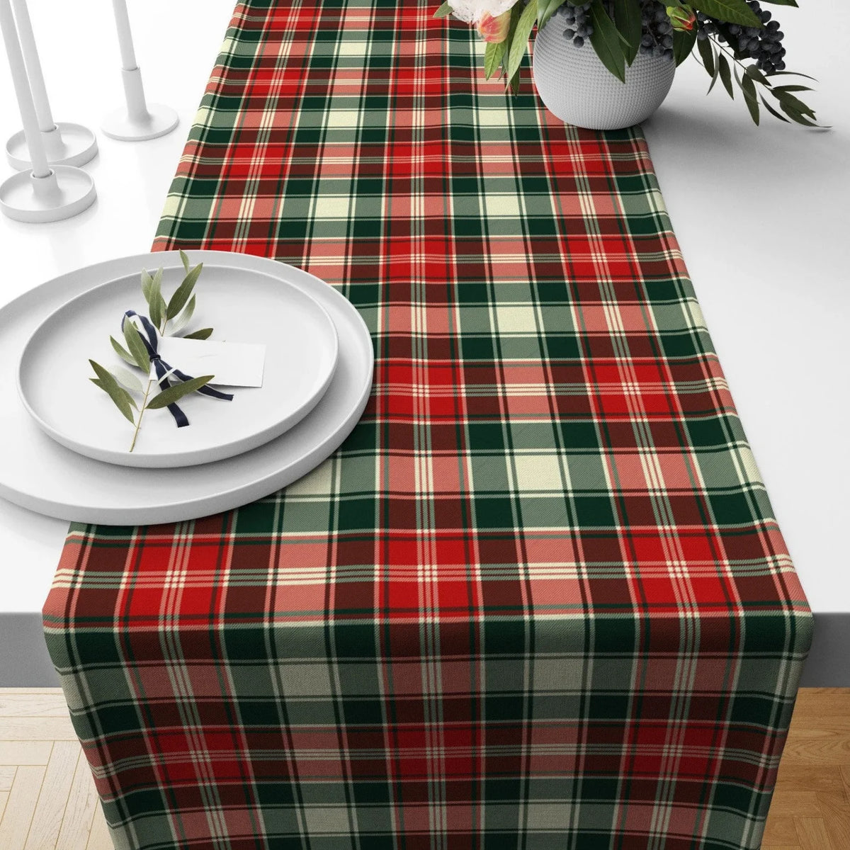 Christmas Tartan Plaid Table Runner – Red & Green Scottish Style Winter Tablecloth for Noel Holiday Dining & Home Decor