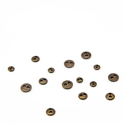 30 Mini-boutons métalliques (3-8 mm) – Boutons ronds à 2 trous pour vêtements de poupée DIY, couture, scrapbooking et loisirs créatifs