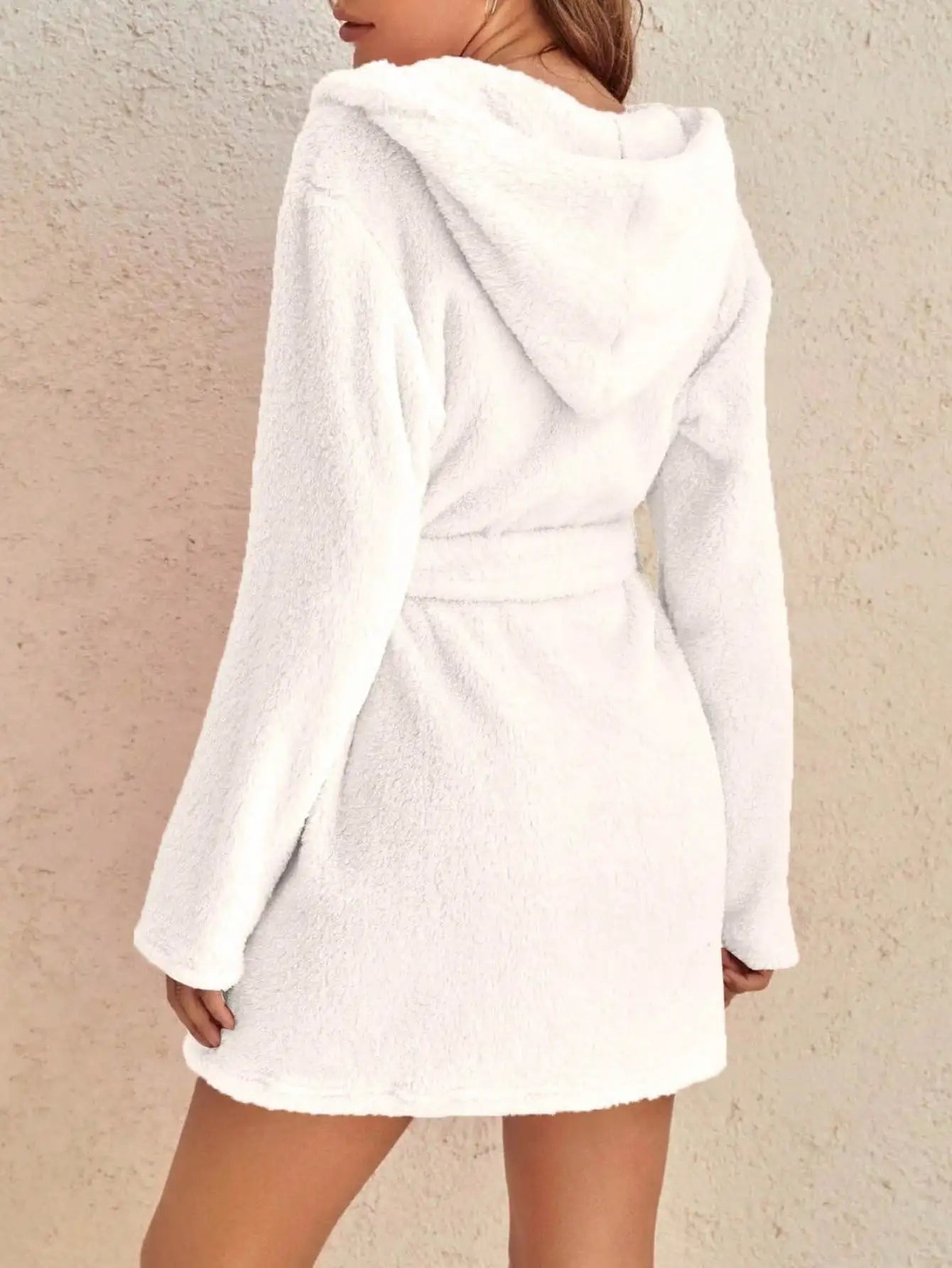 Women’s Hooded Fleece Robe – Solid Color Cozy Warm Bathrobe with Belt for Autumn & Winter Home Wear