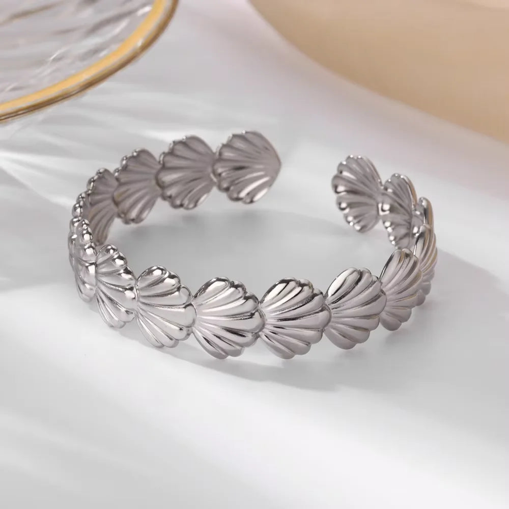 Stainless Steel Open Flower & Leaf Bangle Bracelet – Gold Geometric Cuff Bracelet for Women & Men | Minimalist Fashion Jewelry