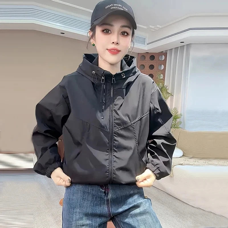 Women's Hooded Short Jacket – Double-Zipper Loose Streetwear Coat for Spring & Autumn Casual Everyday Wear