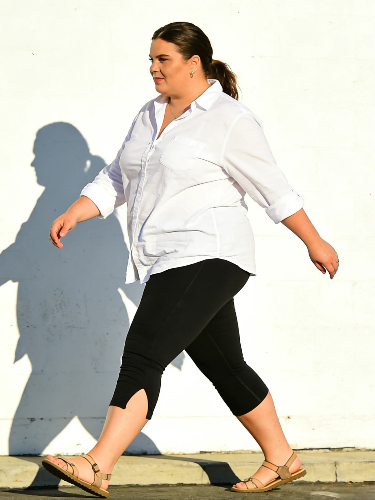 Women's Plus Size Capri Leggings XL-5XL – High-Waist Stretch Yoga & Workout Pants with Split Hem, Comfortable Cropped Activewear