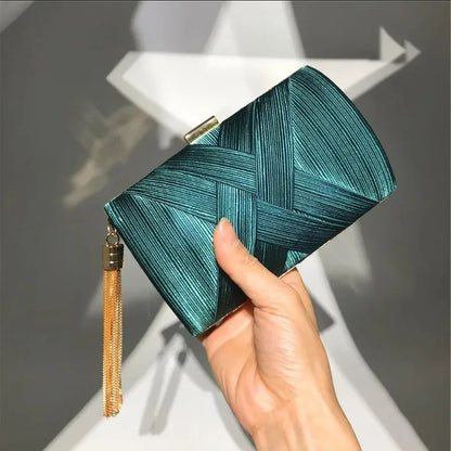 Women's Tassel Evening Clutch Bag with Chain Strap Elegant Wedding Party Shoulder Handbag