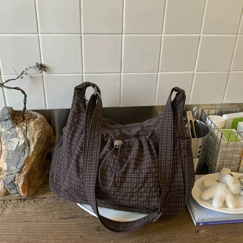 Bolso de hombro de nailon estilo coreano – Bolso tote sencillo a cuadros con cremallera y diseño de nube plisada con cordón ajustable, bandolera de moda para mujer, bolso de mano casual para el día a día