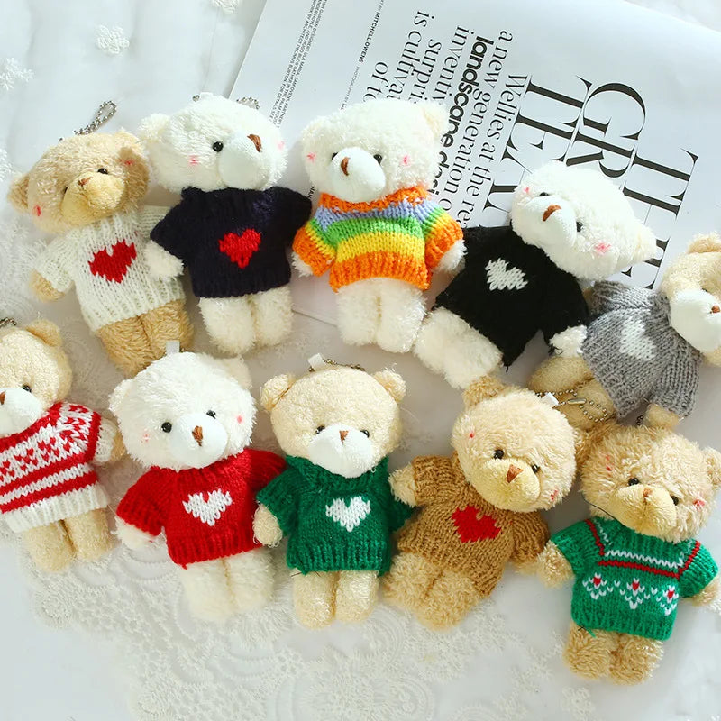 Cute Bear Plush Keychain with Sweater – Mini Stuffed Teddy Bear Pendant for Girls, Backpacks, Bags & Kids’ Gifts