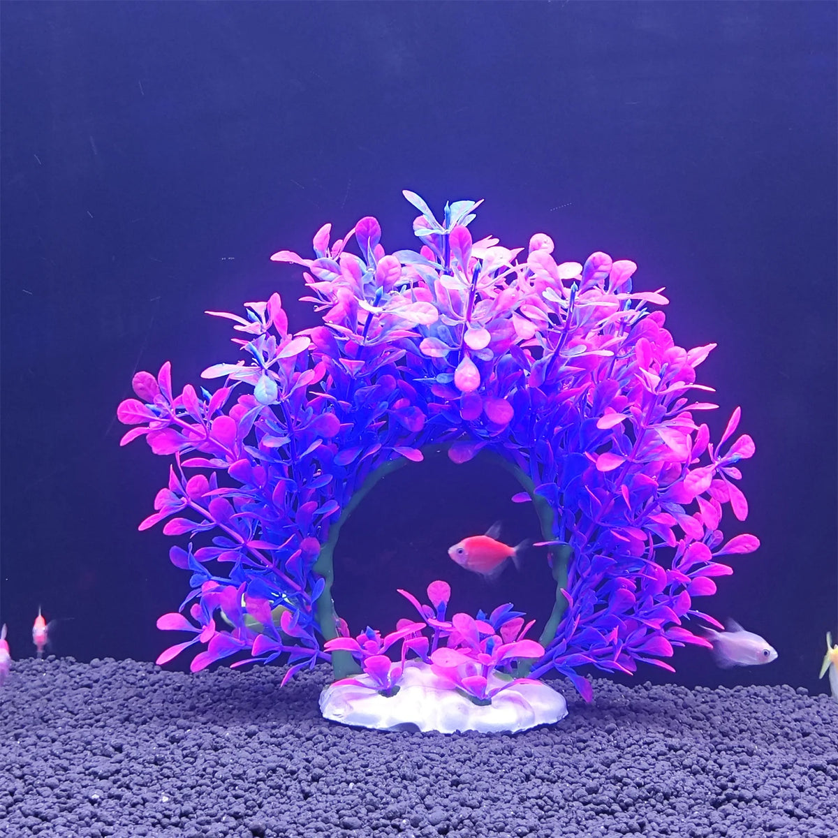 Artificial Underwater Aquarium Plants – Plastic Aquatic Wreath & Fake Shrub Decorations with Green Grass and Pink Accents for Fish Tanks