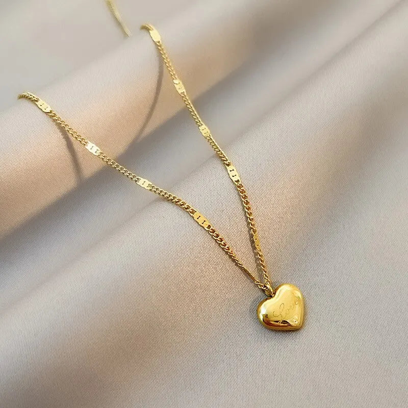 1pc Gold Color Peach Heart Necklace for Women Simple Fashion Love Engraved Collarbone Chain Holiday Gift