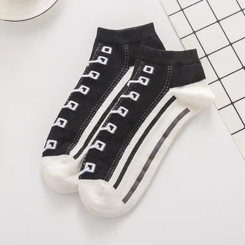 Funny Harajuku Word Print Socks – Unisex Cotton Crew Socks for Men & Women, Hip Hop Streetwear Skateboard Style