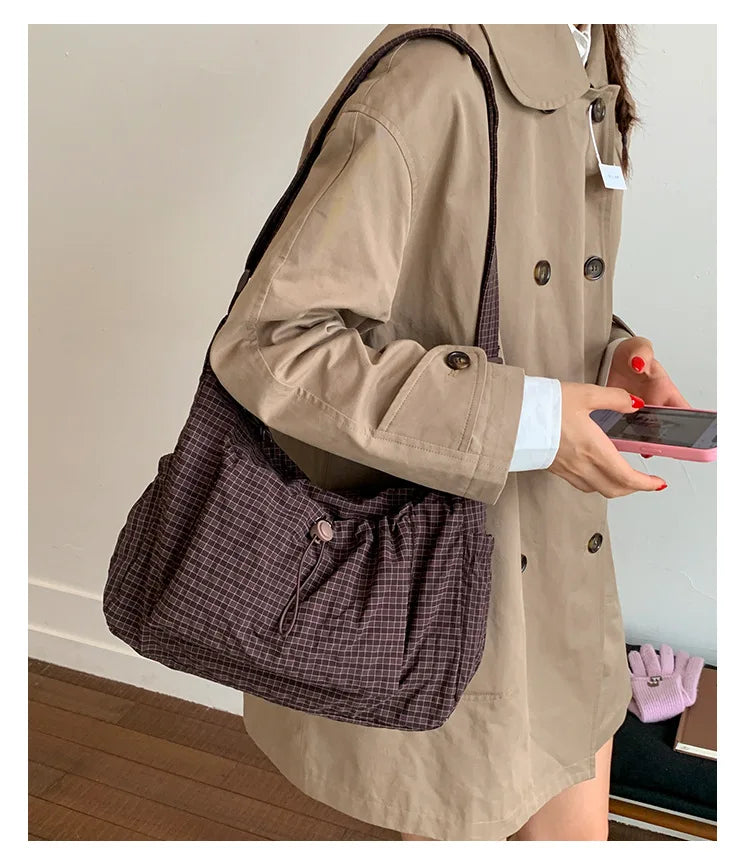 Bolso de hombro de nailon estilo coreano – Bolso tote sencillo a cuadros con cremallera y diseño de nube plisada con cordón ajustable, bandolera de moda para mujer, bolso de mano casual para el día a día