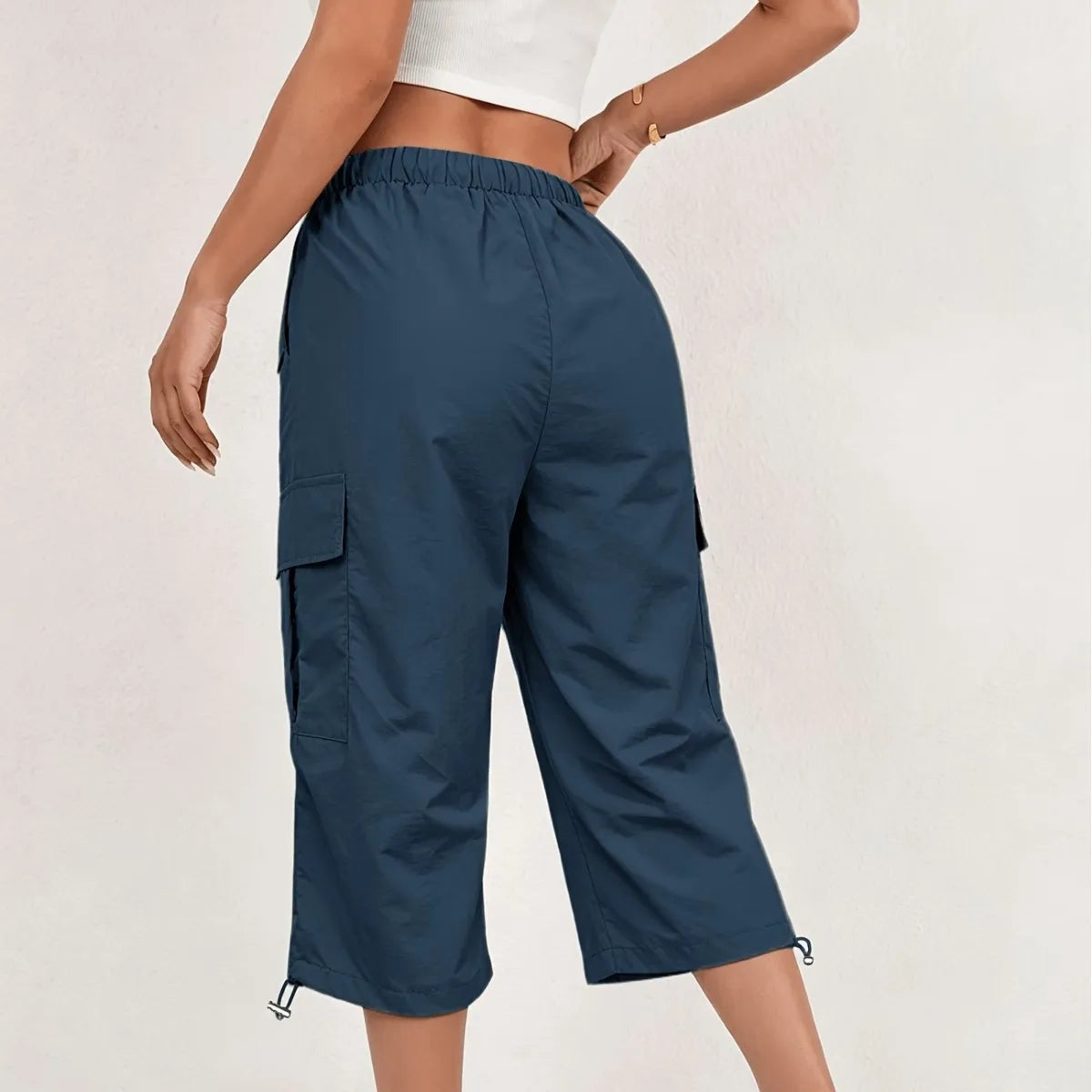 Women's Lightweight Cargo Pants – Quick-Dry Knee-Length Athletic Trousers with Multiple Pockets, Casual Outdoor & Sportswear