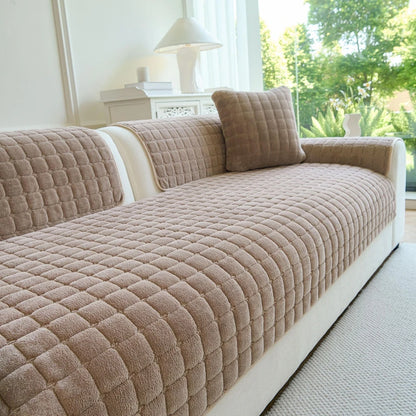 Soft Flannel Non-Slip Sofa Cover – Quilted Furniture Protector for Couch & Living Room Sofa, Warm 1-Seat Cushion Cover