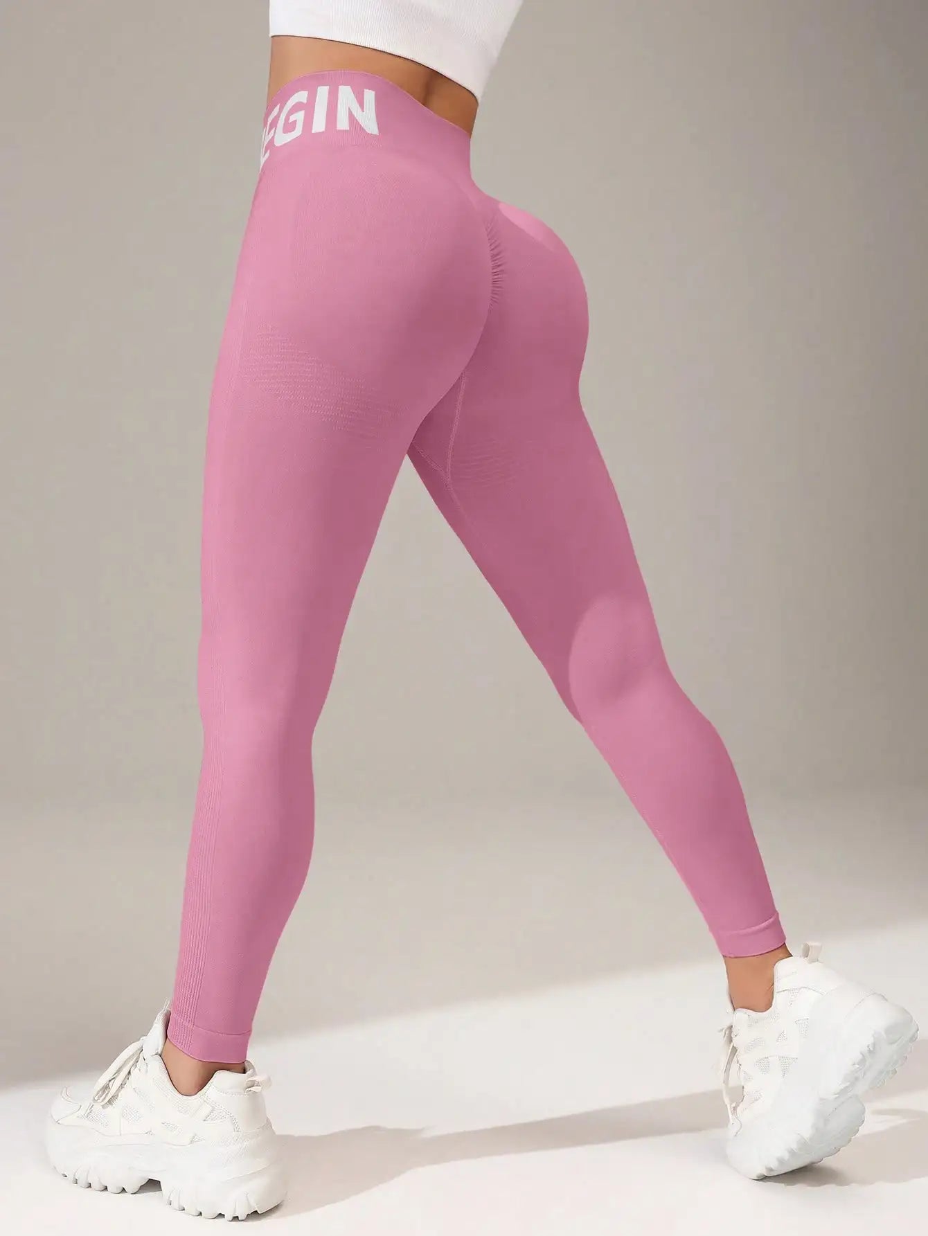 Seamless Yoga Leggings – High-Waist Butt-Lifting Quick-Dry Breathable Workout Tights with Lettering Print for Women