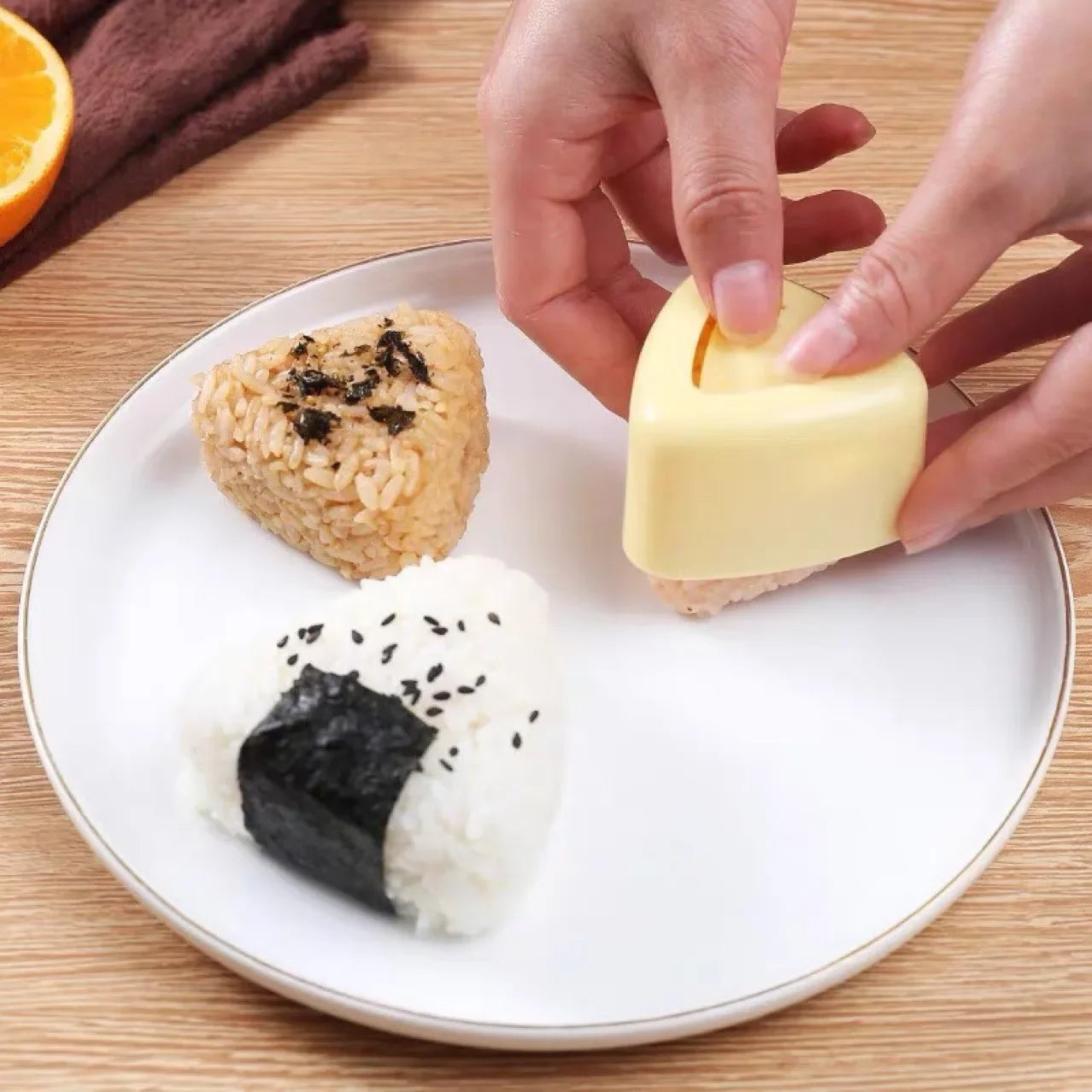 Onigiri Sushi Rice Ball Mold Kit – DIY Japanese Rice Press for Bento Lunches, Reusable Kitchen Tool (1–2 PCS)