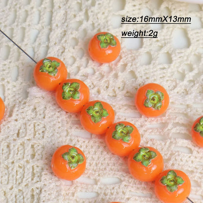 5 cuentas de resina de mini frutas – Bonitos dijes 3D de manzana y fresa para hacer joyas, pulseras, collares, colgantes y accesorios de manualidades