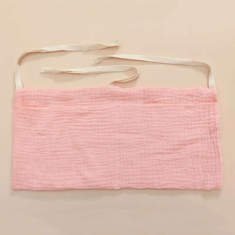 Organizador Colgante para Cuna de Bebé – Cesta de Almacenamiento para Mesita de Noche con 2 Bolsillos para Pañales, Juguetes, Ropa y Artículos Esenciales para Bebés