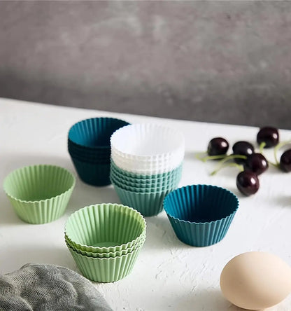 12PCS Reusable Silicone Cupcake Baking Cups – Non-Stick Muffin & Pancake Liners, Flexible Baking Molds in Assorted Random Colors