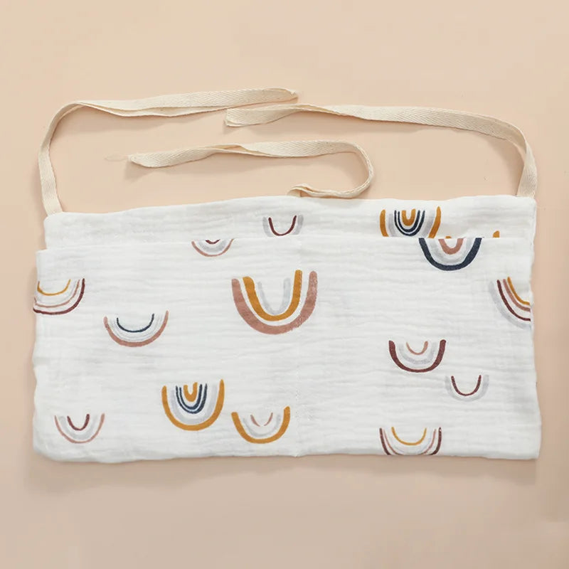 Organizador Colgante para Cuna de Bebé – Cesta de Almacenamiento para Mesita de Noche con 2 Bolsillos para Pañales, Juguetes, Ropa y Artículos Esenciales para Bebés